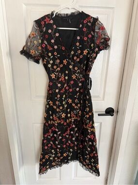 Endless Rose IMMEASURABLE JOY EMBROIDERED MESH MAXI DRESS Black Size Small